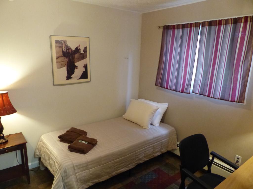 Bent Prop Inn & Hostel Of Alaska - Downtown 앵커리지 외부 사진