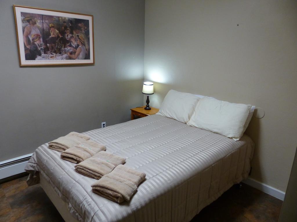 Bent Prop Inn & Hostel Of Alaska - Downtown 앵커리지 외부 사진